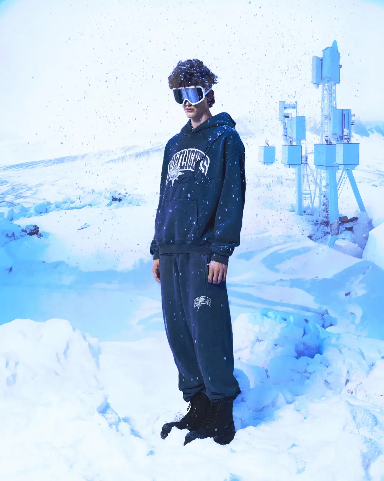 ARCTIC LIGHTS - 8
